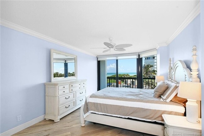 Building Photo - 9550 S Ocean Dr