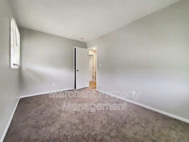 Building Photo - 719 State Rd S-42-7123