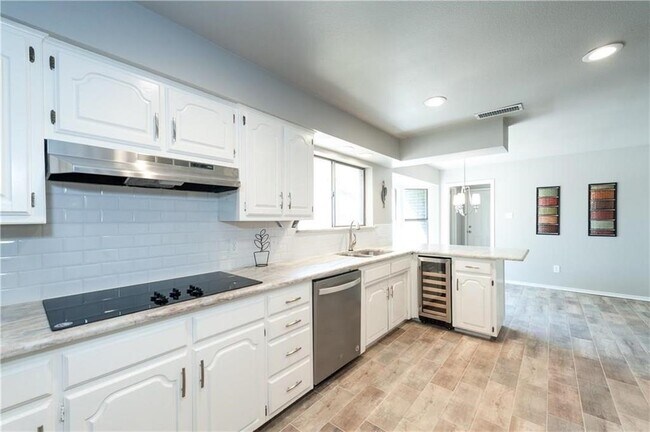Building Photo - 509 Indian Creek Dr