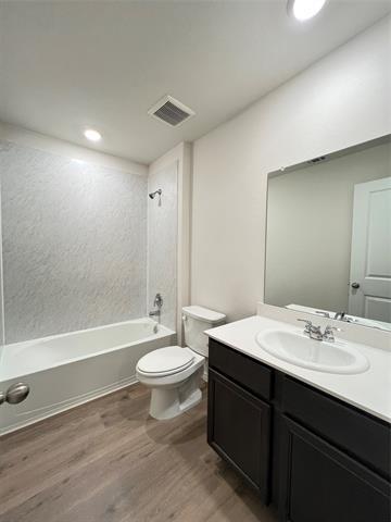 Building Photo - 13156 Sanctuary Dr