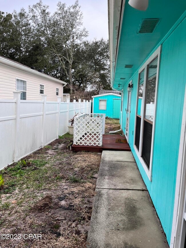 Building Photo - 321 Hibiscus Dr