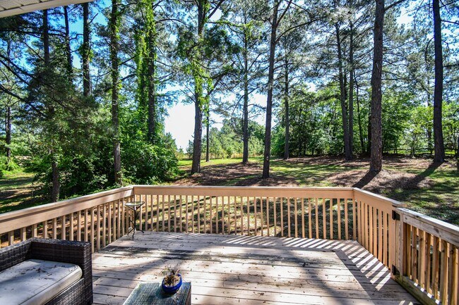 Building Photo - 66 Forest Pond Rd
