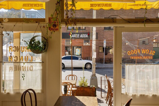 Building Photo - 33 Park View Ave