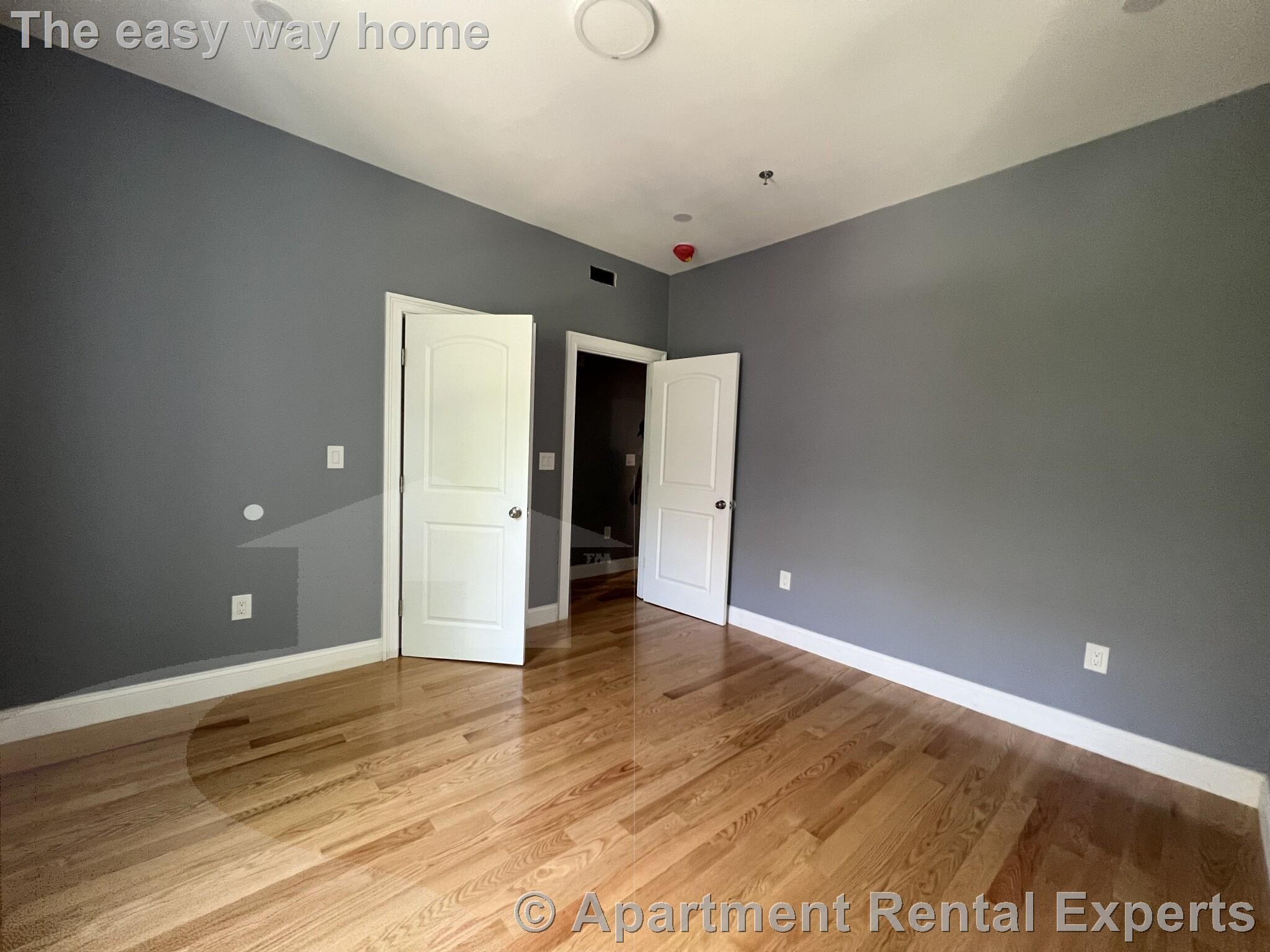 Building Photo - 339 Cambridge St