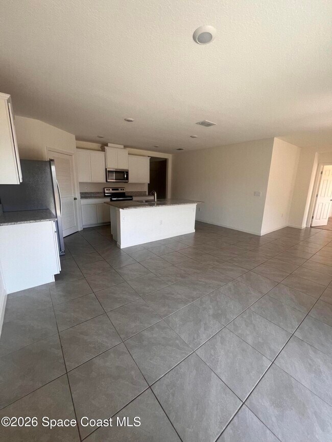 Building Photo - 3636 Aberdeen Dr SE