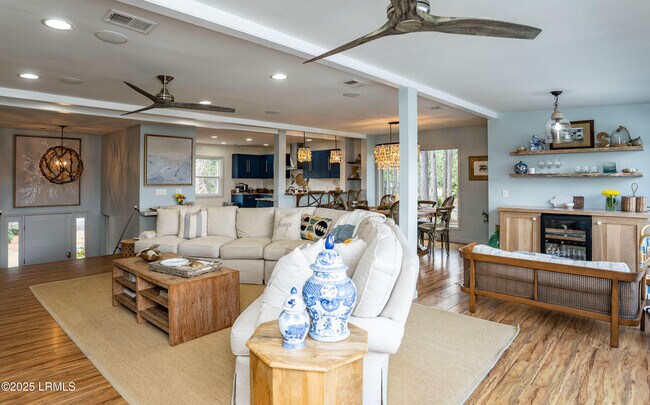 Building Photo - 55 Coosaw River Dr