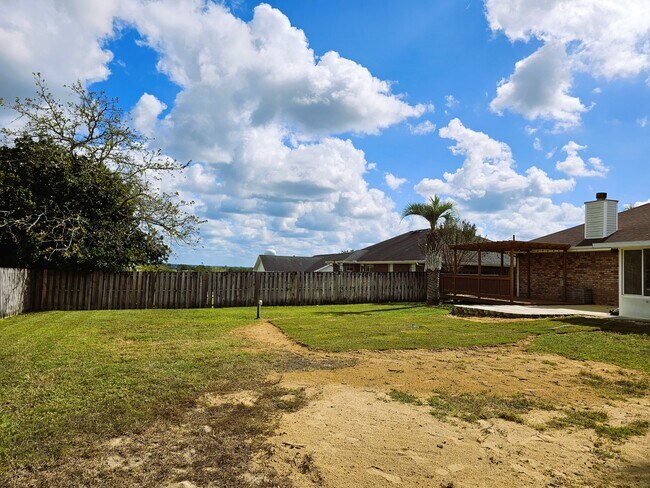 Building Photo - 5168 Whitehurst Ln