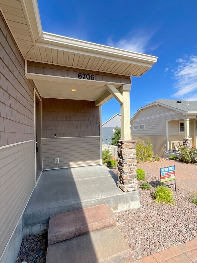 Building Photo - 6706 Golden Briar Ln