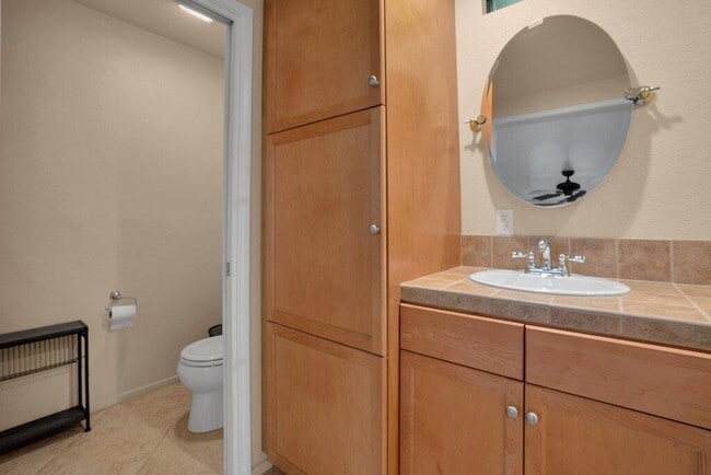 Building Photo - 53085 Avenida Obregon