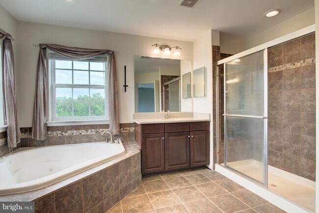 Building Photo - 13481 Arcadian Dr