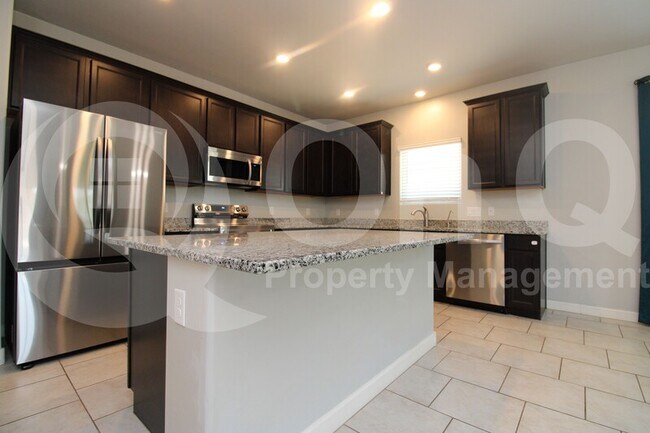 Building Photo - 11561 West Tom Henry Way