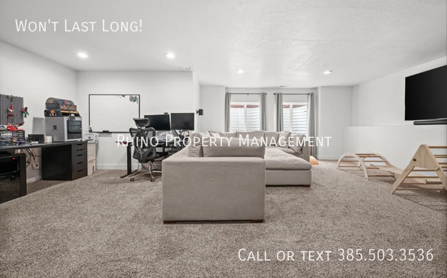 Building Photo - 4891 N Nile Dr