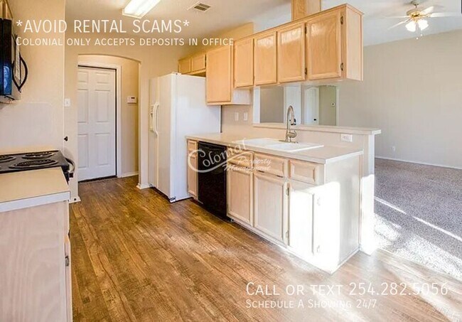Building Photo - 4510 Hondo Dr