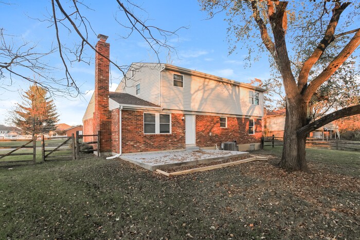 Building Photo - 7847 Kingsgate Way