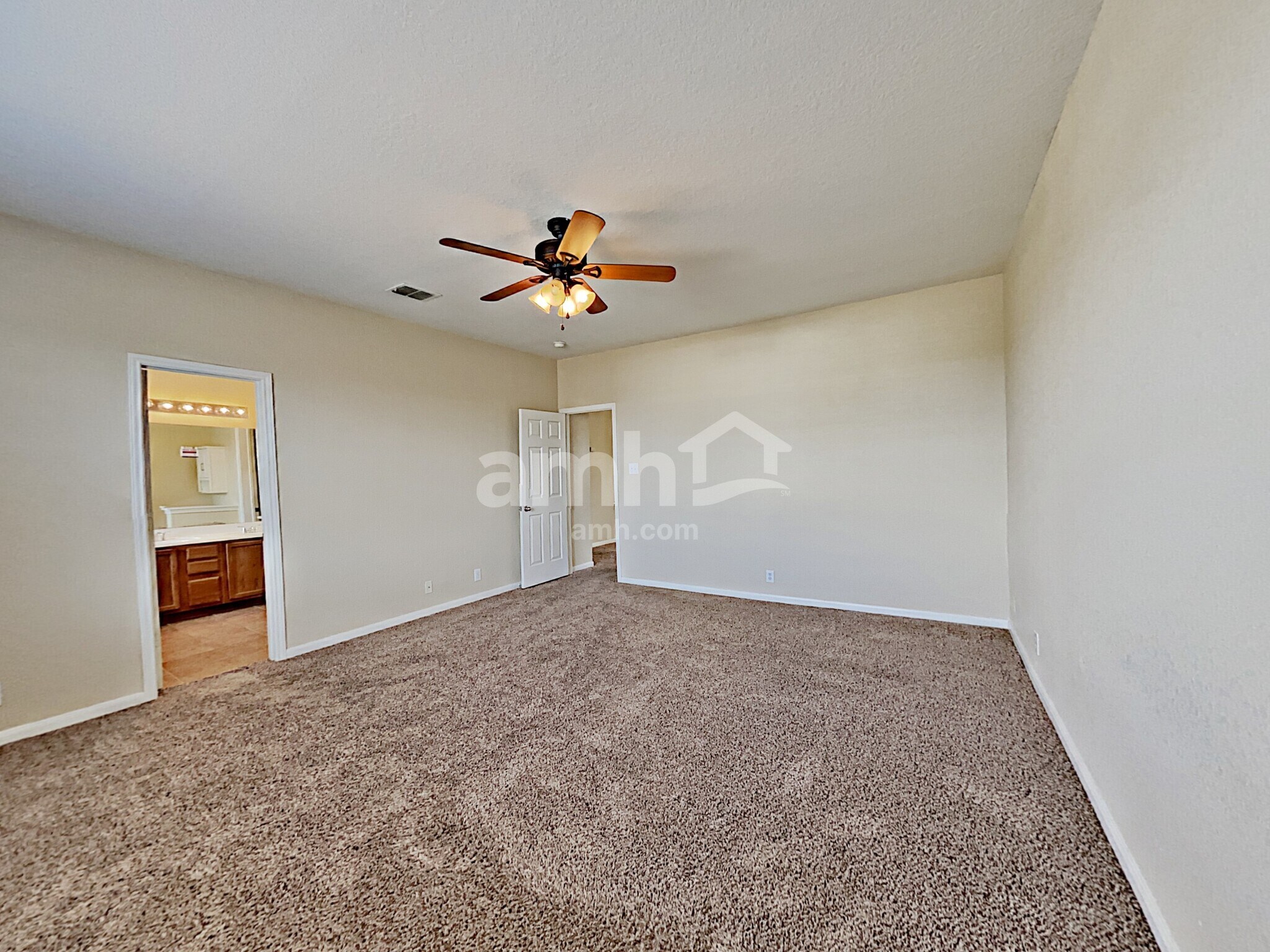 Building Photo - 13903 Bella Donna