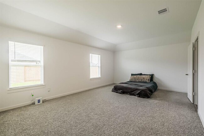 Building Photo - 30702 CASTLE COVE Dr