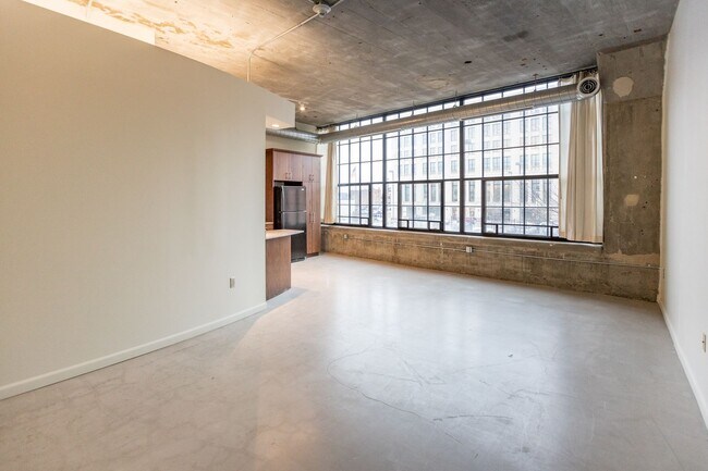 Interior Photo - Graphic Arts Lofts