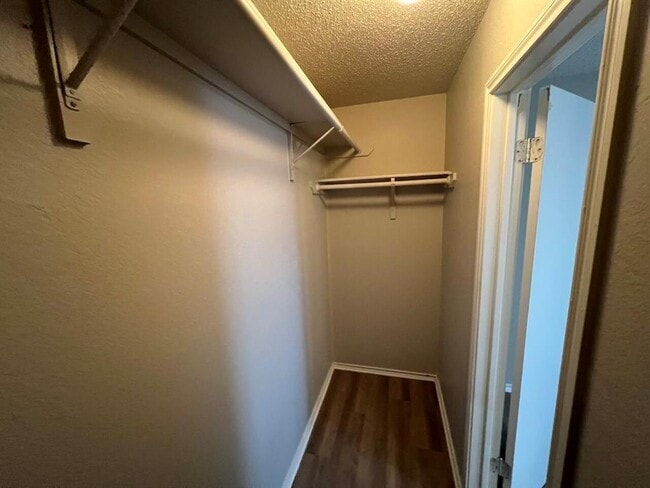 Building Photo - 7209 Aldea Dr