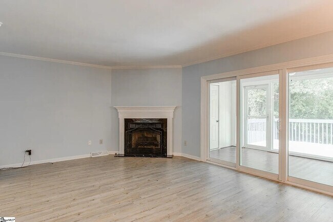 Building Photo - 9 Hillington Pl