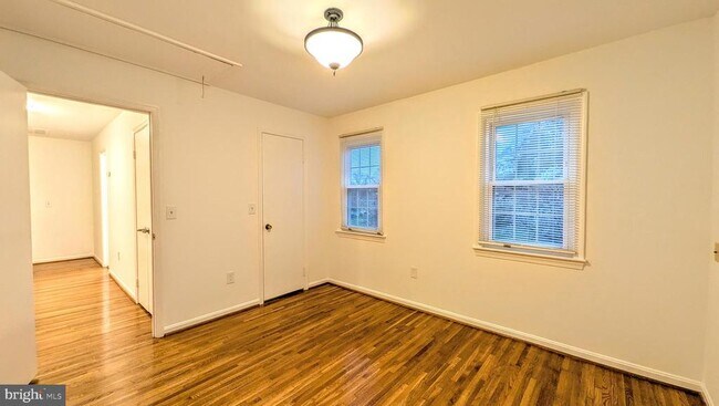 Building Photo - 8835 Tuckerman Ln