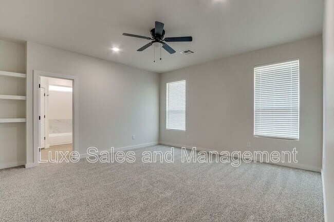 Building Photo - 8301 NW 163rd Ter