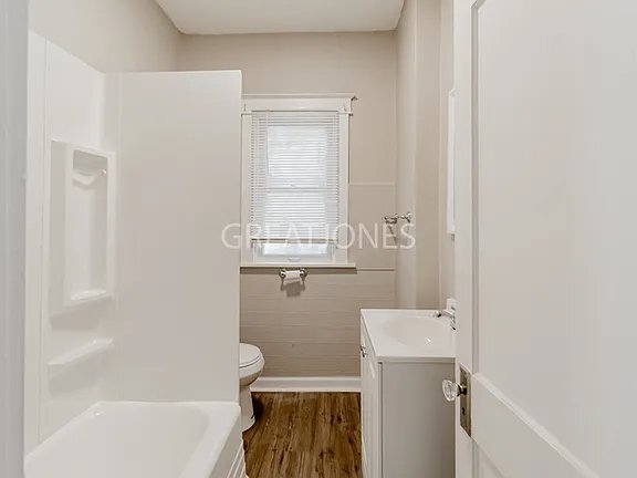 Building Photo - 4128 Schiller Pl