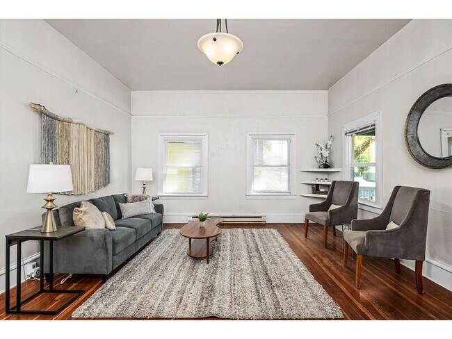 Building Photo - 511 Madison St