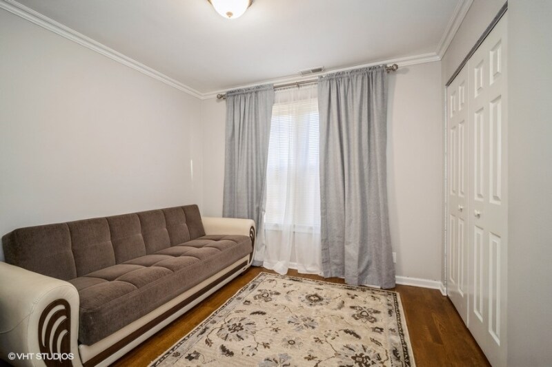 Building Photo - 1413 Sutton Ct