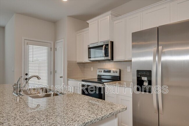 Building Photo - 4315 Newland St