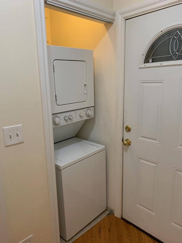 Building Photo - 3 bedroom in Evanston IL 60201