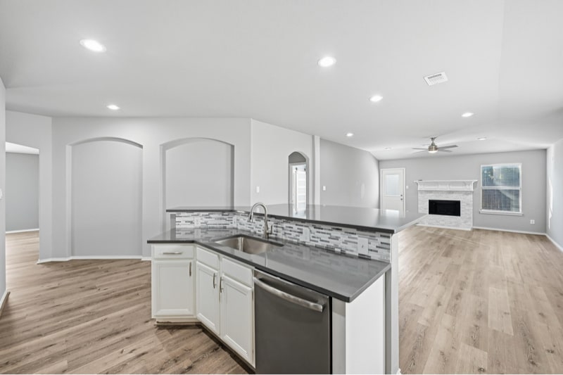 Building Photo - 4528 Sleepy Meadows Dr