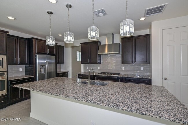 Building Photo - 7433 W Maya Way