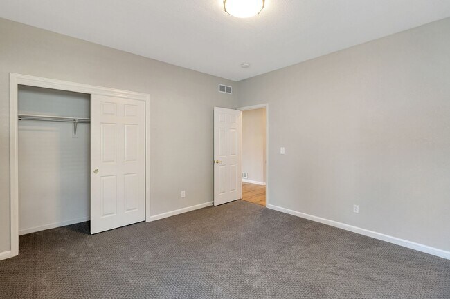 Building Photo - **Beautiful 5 Bed 4 Bath home for rent in ...