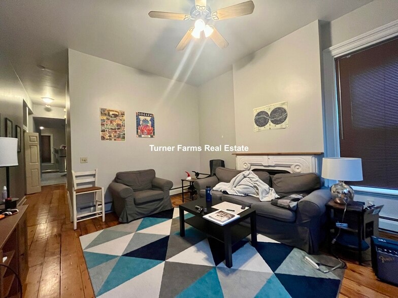 Building Photo - 8 Centre St