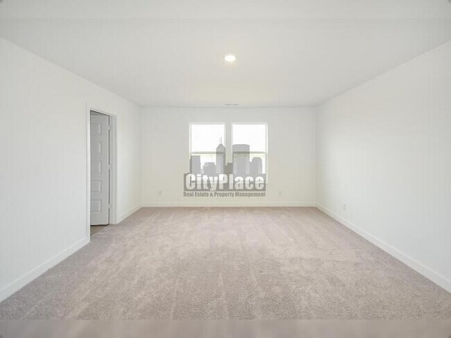 Building Photo - 3794 Cantebury Dr