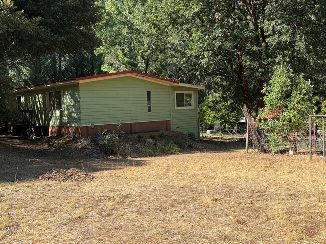 Building Photo - 5631 Canyon Creek Rd
