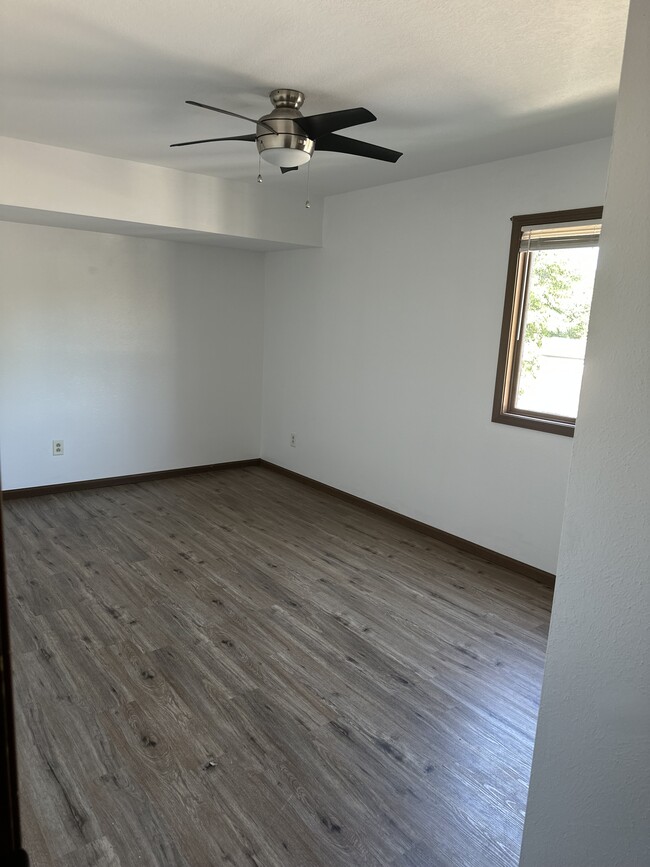 Building Photo - 5713 Tibaron Ln