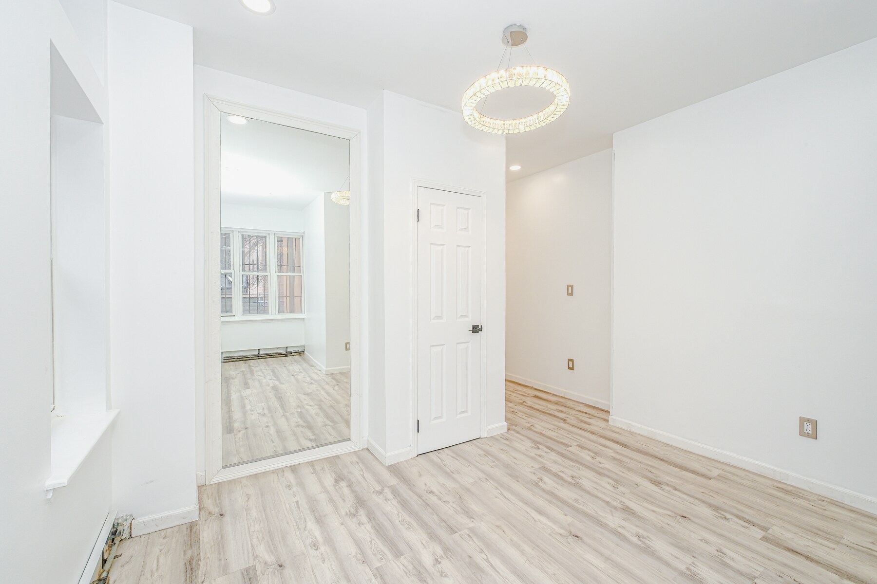 Building Photo - 384 Lafayette Ave