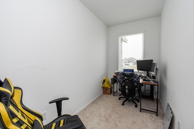 Building Photo - 18006 Whitetail Run Ln
