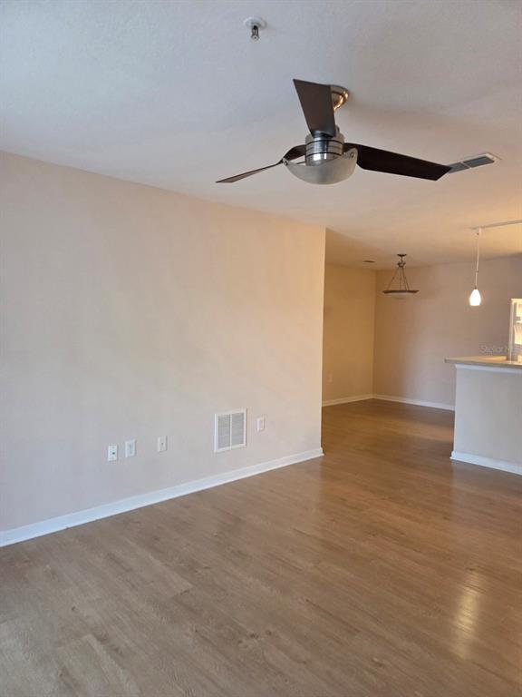 Building Photo - 5824 Lake Pointe Village Cir