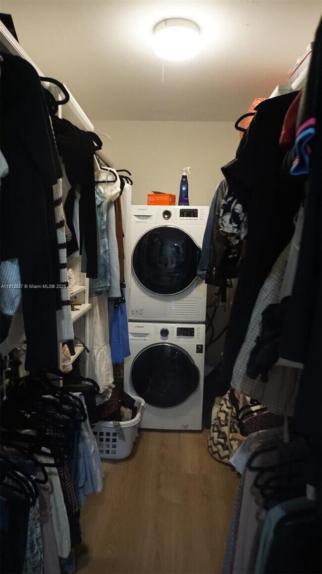 Building Photo - 7953 SW 104th St