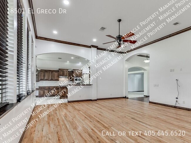 Building Photo - 18501 El Greco Dr