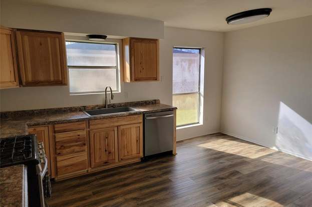 Building Photo - 257 Austin St