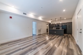 Building Photo - Call for Fall Specials - South Creekside Apartments Phase 1 and Phase 2