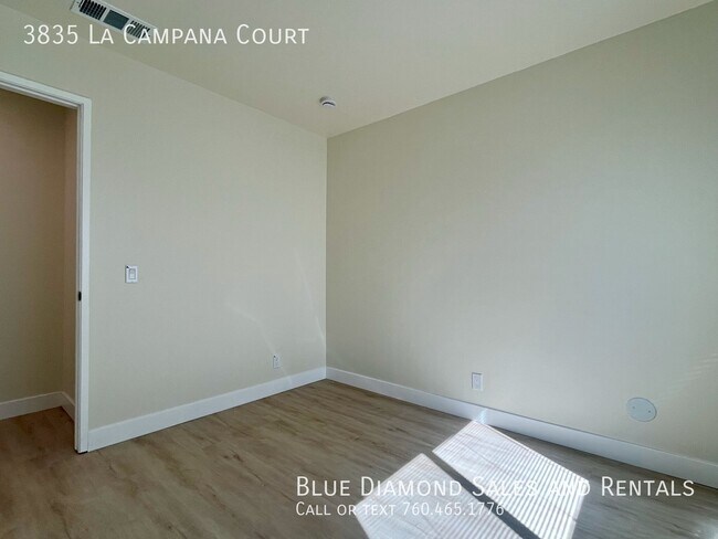 Building Photo - 3835 La Campana Ct