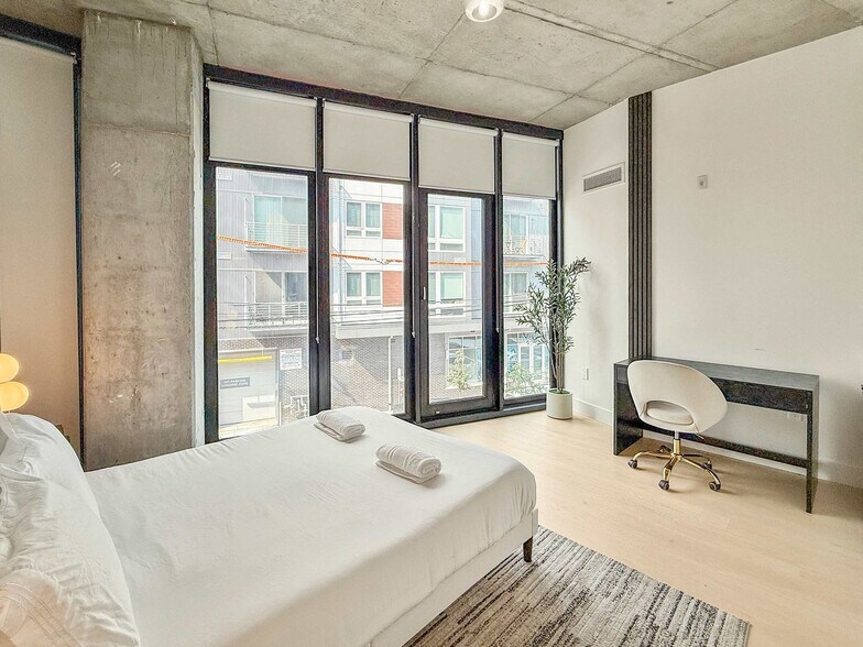 Building Photo - 1247 N 2nd St