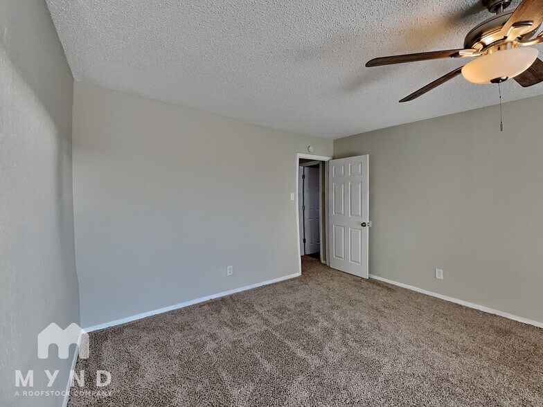 Building Photo - 3252 63rd St