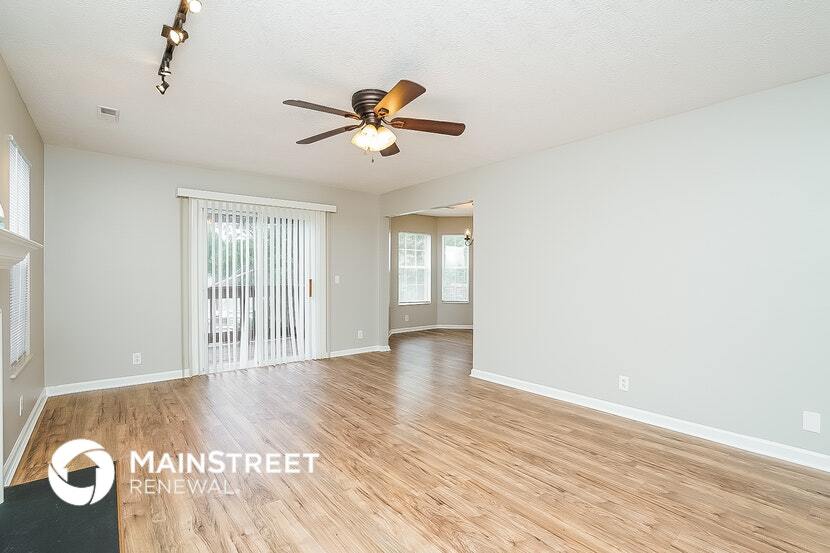 Building Photo - 4019 Farmingham Woods Dr