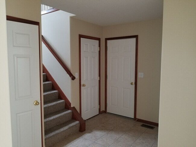 Building Photo - 501 Radcliff Dr