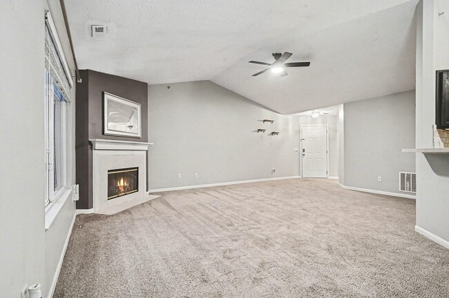 Building Photo - 1624 Ashley Ct